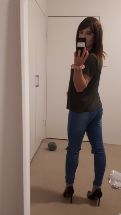 taylorwearsskirts:My casual Sunday outfit ;)   (heels were just for these pics hehe)Hope y