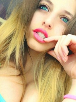 morbosasx:  La perfeccion hecha mujer.