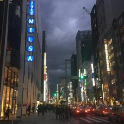 Japan&rsquo;s got some menacing looking sky&rsquo;s when it&rsquo;s about to rain.  (at Ginza-itchōme Station)