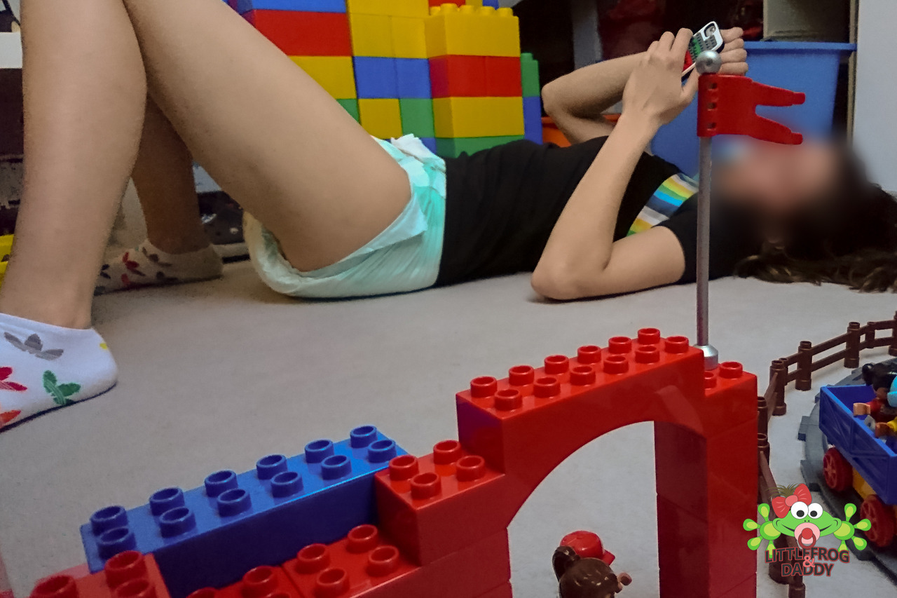 littlefroganddaddy:  Lego Day I played with my lego all day … if you are wondering