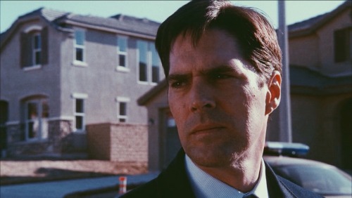 peripheralbeauties:  You. You look like FBI. 1x16, The Tribe 