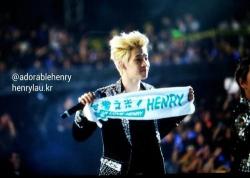 superjunorloverfan:  henry lau | Tumblr op We Heart It http://weheartit.com/entry/71799337/via/Minirigo