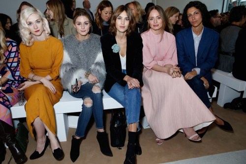 triponbroknbeats:
“ Olivia Palermo & Alexa Chung, Front row @ Emilia Wickstead #LFW
”