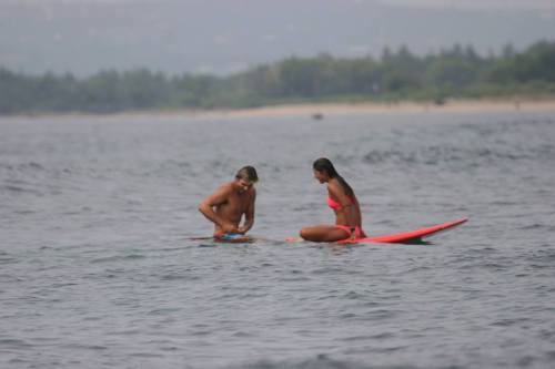 pizza-possum:  So my surf crazed friends just got engaged… can’t think of a better way to propose! 
