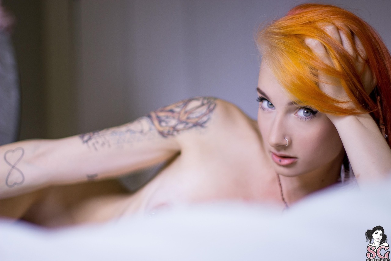 pussycatshunter:  Pussycatshunter:  #Stormyent Suicide #Beautiful Eyes #Gorgeous #SexyGirl