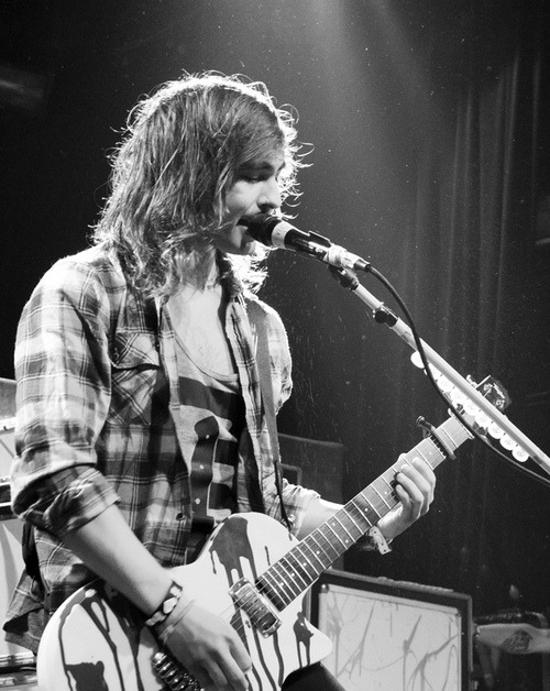 vicfuentesforever:  Vic fuentes blog