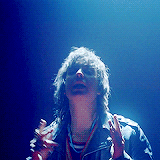  And we will never be alone againCause it doesn’t happen every dayKinda counted