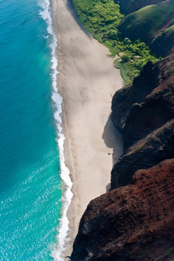 Kawaiitheo:  Kauai, Hawaii | By Elly Winstead.   So Beautiful