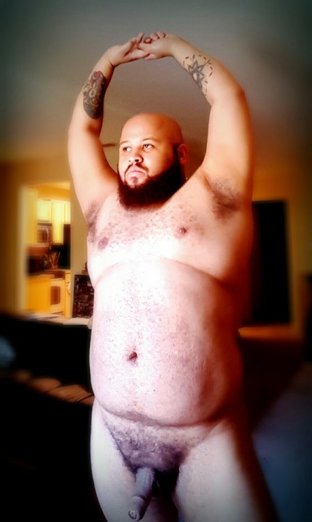 beardtlove: A little morning bush and a semi for you.