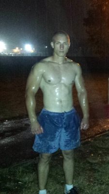 serbialux:  Serbian muscle guy