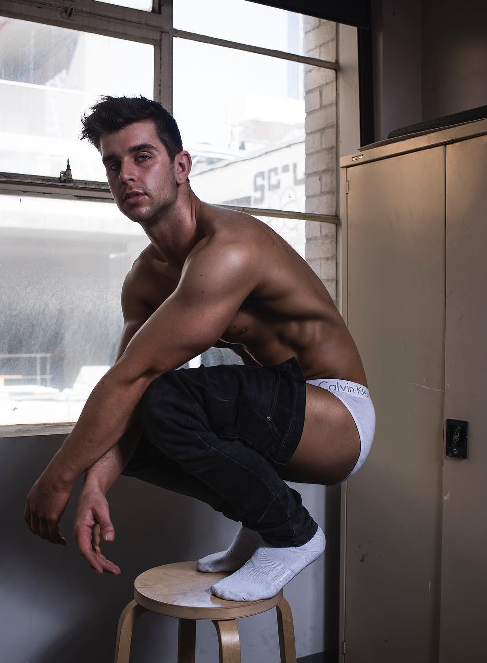 socksandskin:https://socksandskin.tumblr.com/