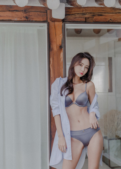 XXX korean-dreams-girls:    Bo Ram - November photo