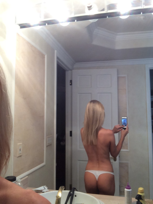 gocelebz:  Joanna Krupa Naked Personal Hacked Pictures