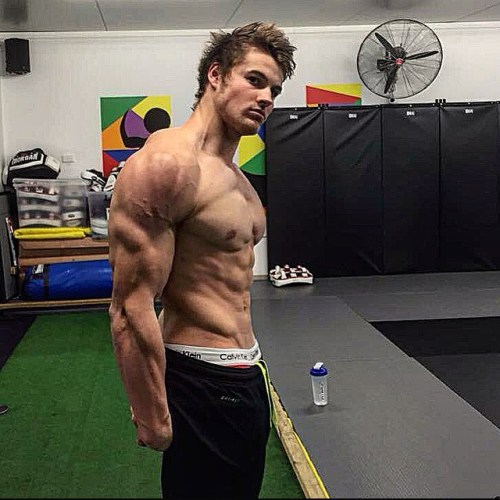 beautifulyoungmuscle:  the growth of Carlton Loth (and my crotch region, after looking at these new pics!) 