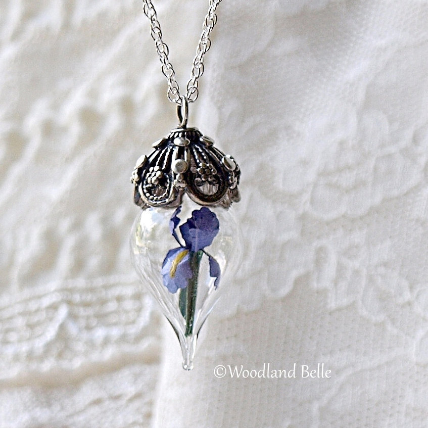 culturenlifestyle:  Enchanted Beauty &amp; the Beast inspired Enchanted Rose