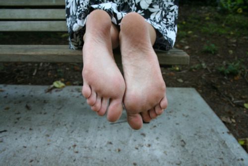 Nothing can beat the uniqueness and splendor of shapely soles&hellip; especially when they are attac