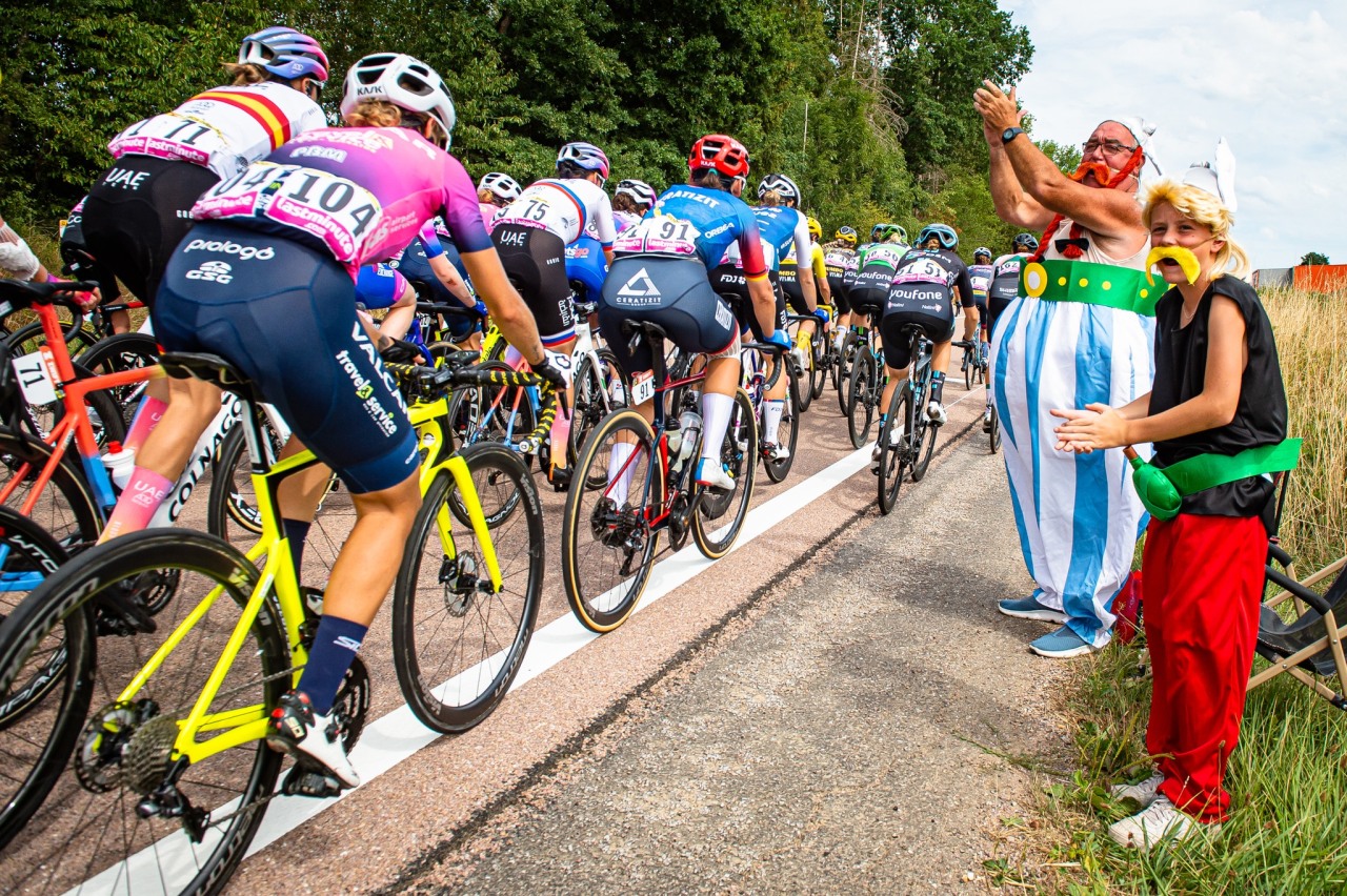 2022 tour de france femmes avec zwift stages