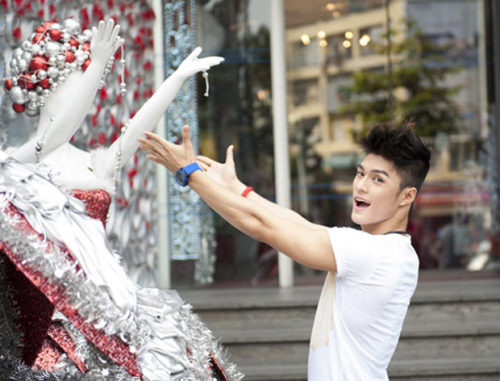 menofvietnam:  Lam Vinh HaiDancer/modelTop 2 photos by Kha Dang