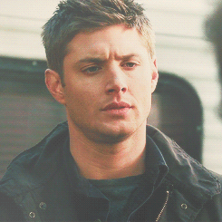 bowlegsintheimpala:  This is a post about Dean’s hair 