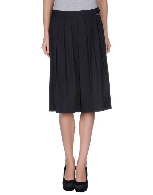 ANNARITA N. Knee length skirts