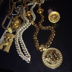 phuckindope:  Versace Versace Versace 