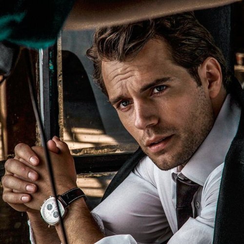 HENRY CAVILL