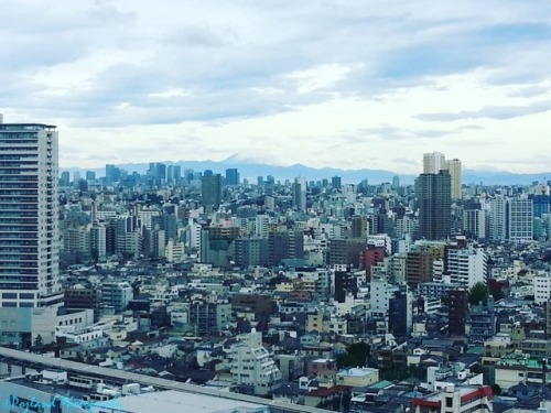 View of a cloudy Mt Fuji from my studio veranda in Tokyo. #tokyo #japan #asia #minamisenju #mtfuji #