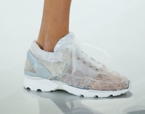 caljshort:  blanc-mode:  blanc-mode for fashion & art  more fashion here | INSTAGRAM