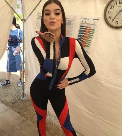 h0ttestcelebrities:  Hailee Steinfeld 