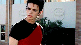 sskyguy:get to know me meme: [1/10 male characters] → Sam Monroe∟“What’s in my pants is none of your