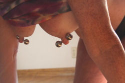 piercednipplegirls:  pierced titty thursday!