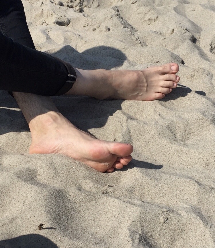 feetman80:  My friends feet 