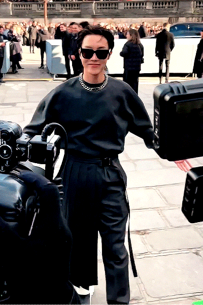 Jung Hoseok At Dior Fashion Show