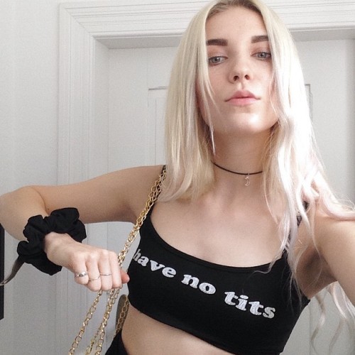 theclubsad:  #dontcare  Thanks again for this top @omweekend ! Luv u 💜 