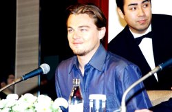 leonardodicapriodaily:  Leonardo DiCaprio at the Gangs of New York press conference in Tokyo (2002)