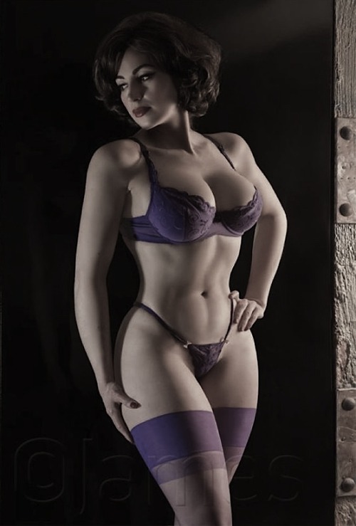 couldibebi:  Only stunning women and great cocks at:http://couldibebi.tumblr.com