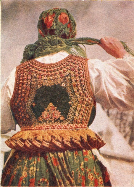 Ginara Bodice From The Village Of Bronowice Near Polish Folk Costumes Polskie Stroje Ludowe