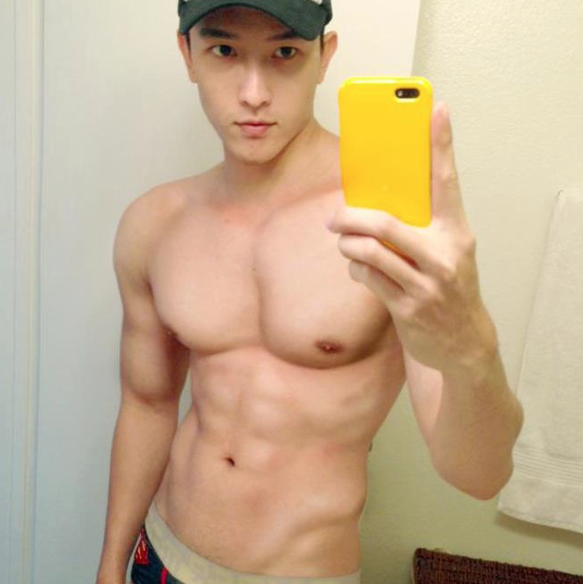 instaguys:  Guys with iPhones Source: gwip.me 