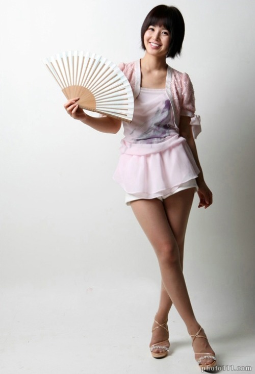 South Korean singer Nam Gyu-ri adult photos