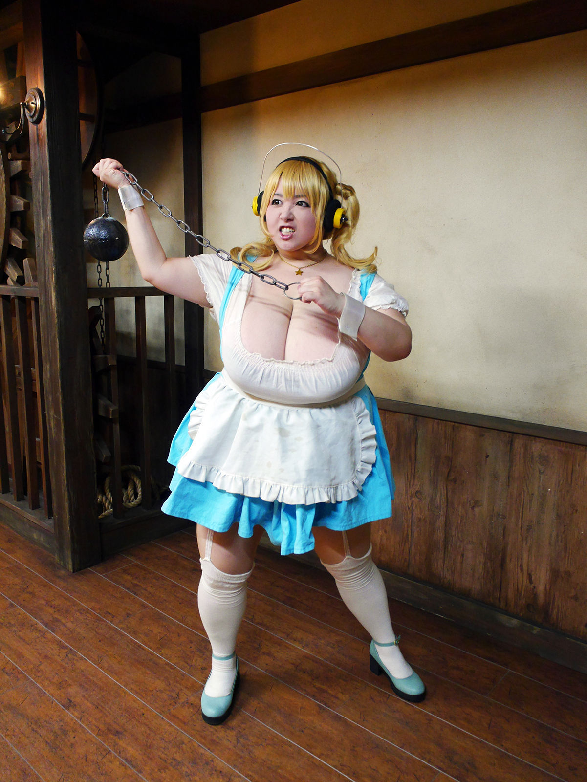 hokuto-ju-no-ken:  hokuto-ju-no-ken:  hokuto-ju-no-ken: she attack she protect  she