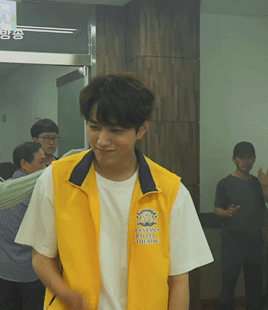 squishymyungsoo:  myungsoo; chu~（*＾3＾）/～♡