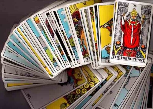 Tarot Cards & Their Simple Meanings (Yes, No, or Undecided):The Major Arcana0 The Fool - Yes1 Th