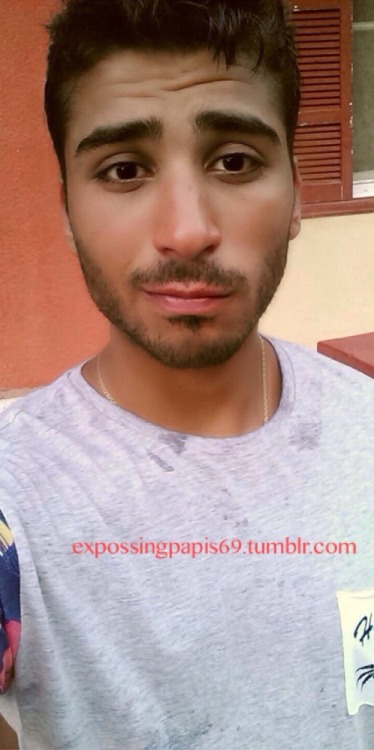 expossingpapis69:  www.expossingpapis69.tumblr.com  My new baby daddy 🔥🔥😍