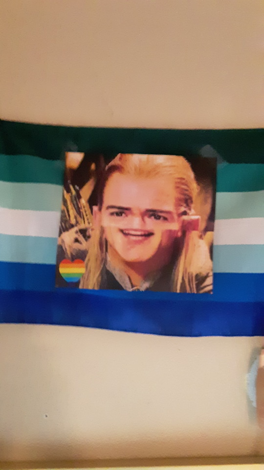 My Legolas Wall!! >///