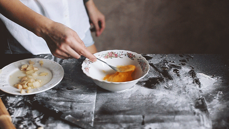 escapekit:  Food Cinemagraphs Photographer Daria Khoroshavina and food stylist Olga