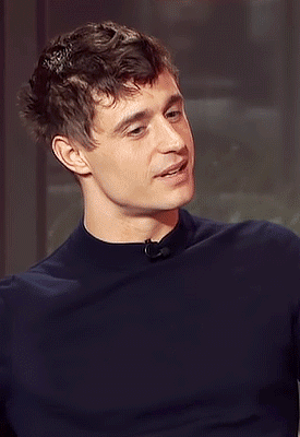 chcrubs:MAX IRONS interview for The Rich Eisen Show  #fdgdfgdfgdg #hes cute and sexy at the same time #i cant#Max Irons