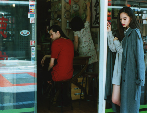 musuheki:  Saki Asamiya (麻宮 彩希) and Shuntaro Yanagi (栁俊太郎) shot by Masahiro Sanbe 