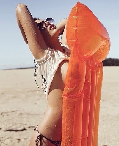 Australia’s Top Model Contestant Tahnee Atkinson has a great beach body.