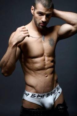 briefsgalore:  Every day new hot guys showing