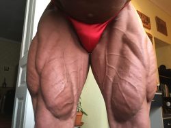 bigbodybuilderboys:  Sir love making his big boy flex and then tells him He is really just taking a pic of its hardon.